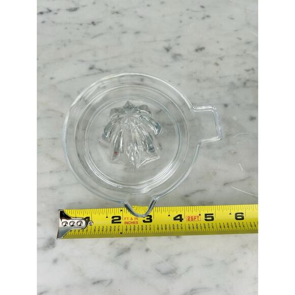 Vintage Clear Glass Juicer w/ Thumb Tab Handled Manual Small Reamer - Picture 2 of 11
